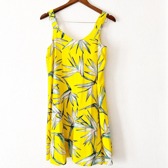1. State Sunny Yellow Tropical Floral Mini Shift Dress Medium Vibrant Casual - Picture 2 of 12
